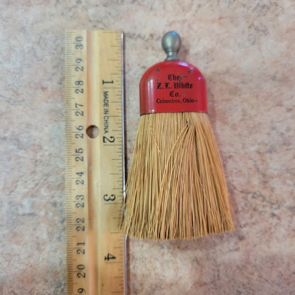 Vintage Mini Whisk Broom ~ Z.L. White Co. Columbus, OH ~ Antique? ~ Neat Item! - Picture 10 of 15